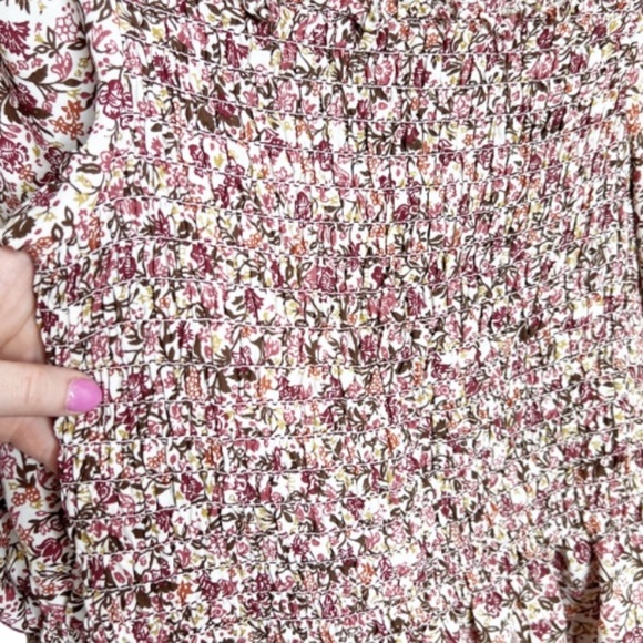 New with Tag Women's Max Studio Floral Smocked Bodice Long Sleeve Ruffle Blouse - Picture 12 of 16